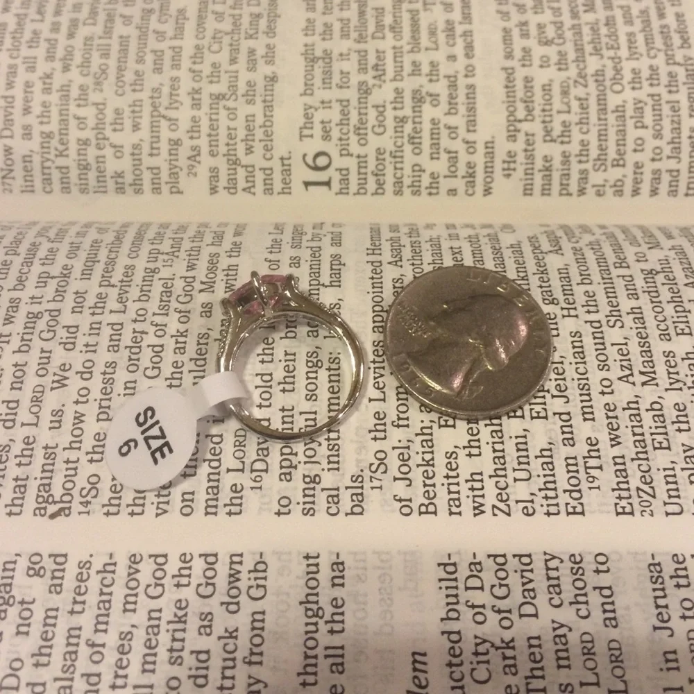 Pink cz stone silver ring | offer in description